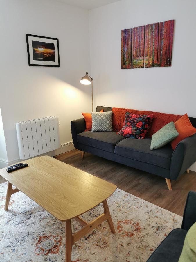 Eldon Row - Stylish Character Apartments - Central Location 1 & 2 Bed Available Dolgellau Zewnętrze zdjęcie