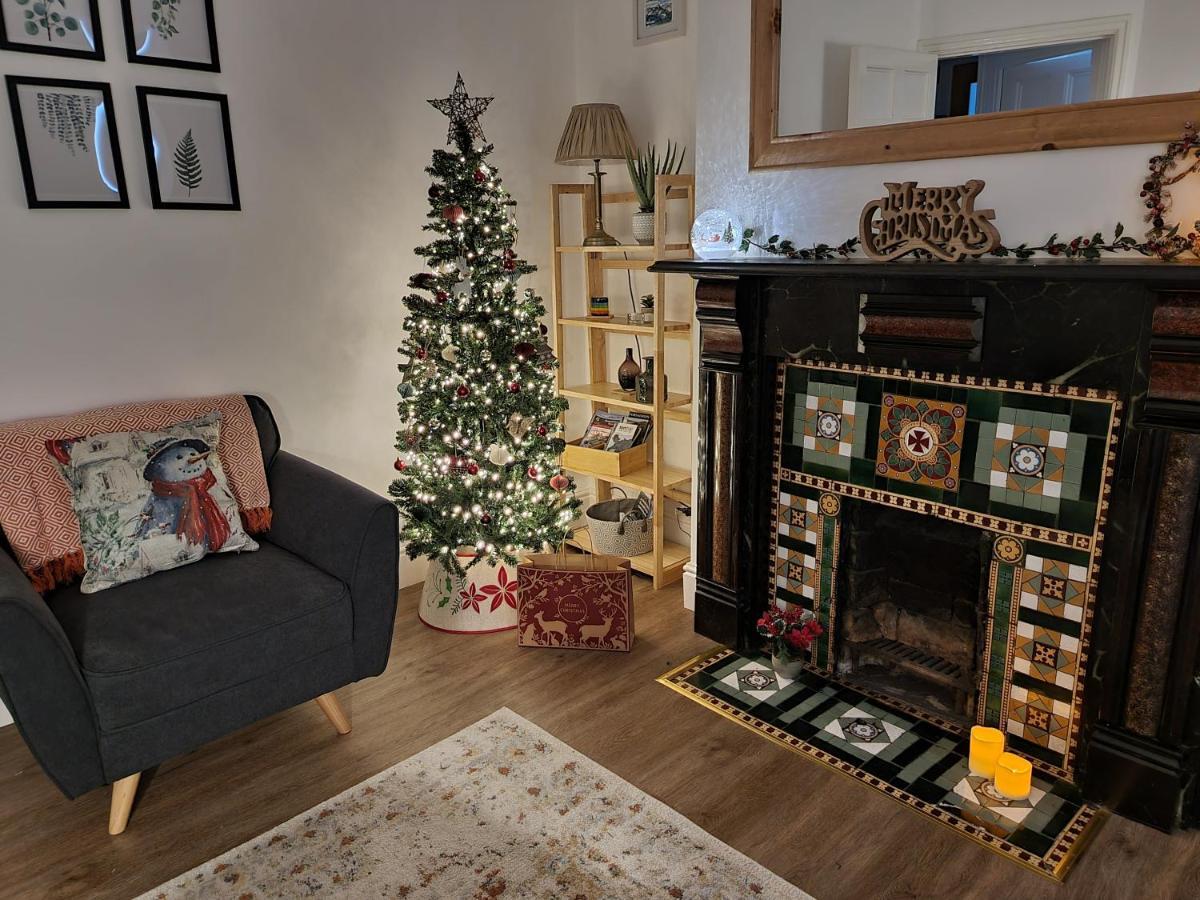 Eldon Row - Stylish Character Apartments - Central Location 1 & 2 Bed Available Dolgellau Zewnętrze zdjęcie